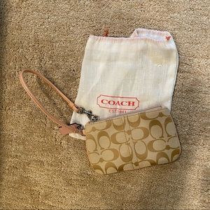 NEW Coach Wristlet Signature Collection Khaki/Pink